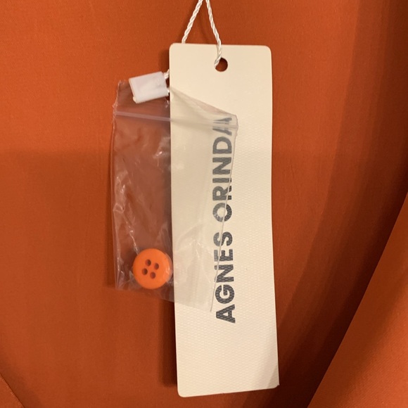 Beautiful rust color blouse, perfect for fall, brand new. - Picture 3 of 8